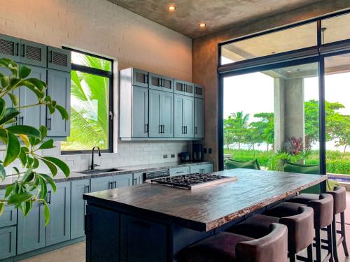 Hermosa Villa