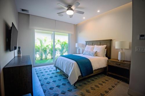 Casa Blue Sail