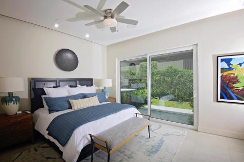 Casa Blue Sail