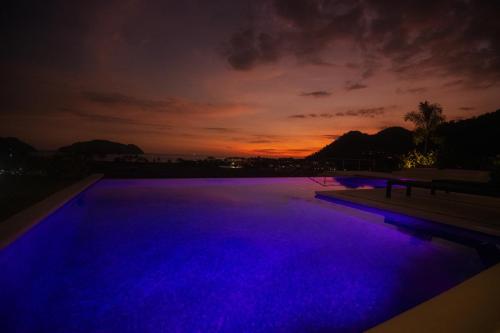 Casa Blue Sail