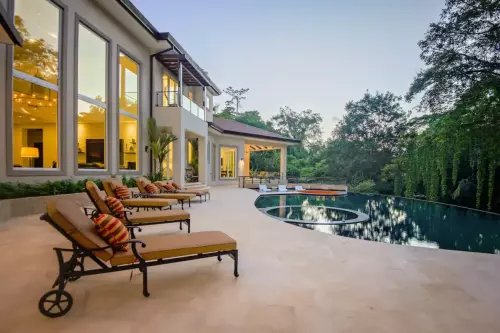 Casa Magnifica