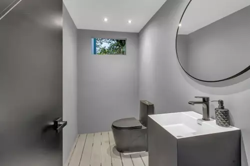 Black & White Villa