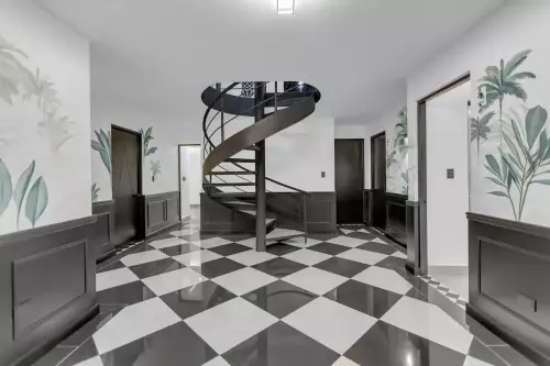 Black & White Villa
