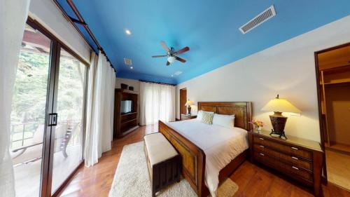 Casa Tropical