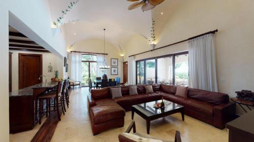 Casa Tropical