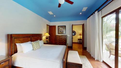Casa Tropical