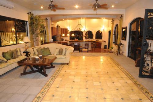 Villa Antigua